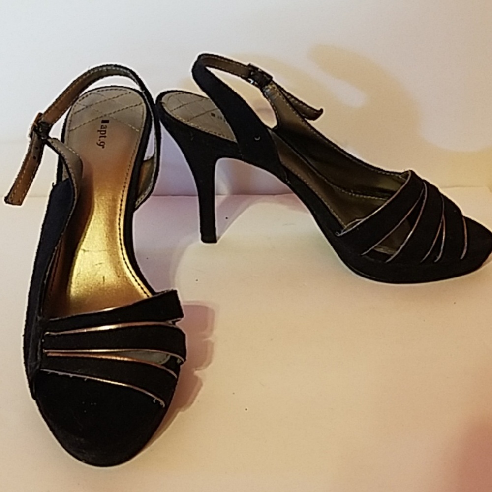 Apt. 9 Heels
